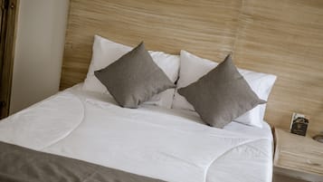 Habitación doble ejecutiva, 1 cama Queen size, para no fumadores | Caja de seguridad en la habitación y escritorio