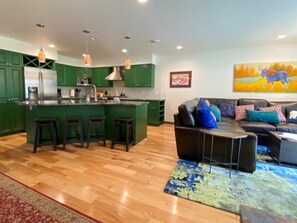 Condo (MH143) | Living room