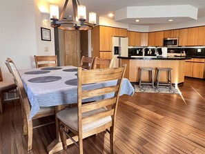 Condo (MH147) | Exterior