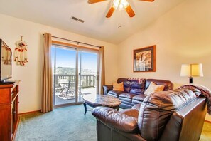 Een televisie en een dvd-speler