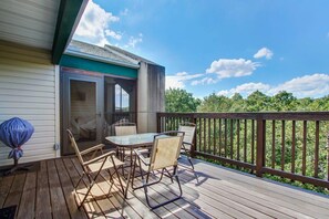 Outdoor dining - 03-6 The Aerie Closest development to Silver Dollar City, Indoor/Outdoor Pool, I (Branson)