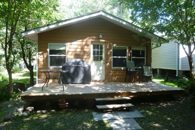 Cozy Waterfront Cottage in Grand Beach Manitoba