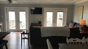 TV