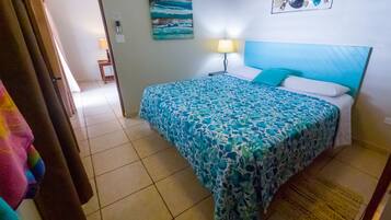 2 bedrooms, desk, iron/ironing board, travel cot