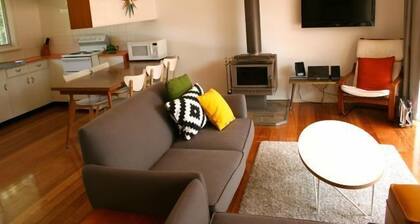 This delightful renovated 3 bedroom property sits on the border of Rye...