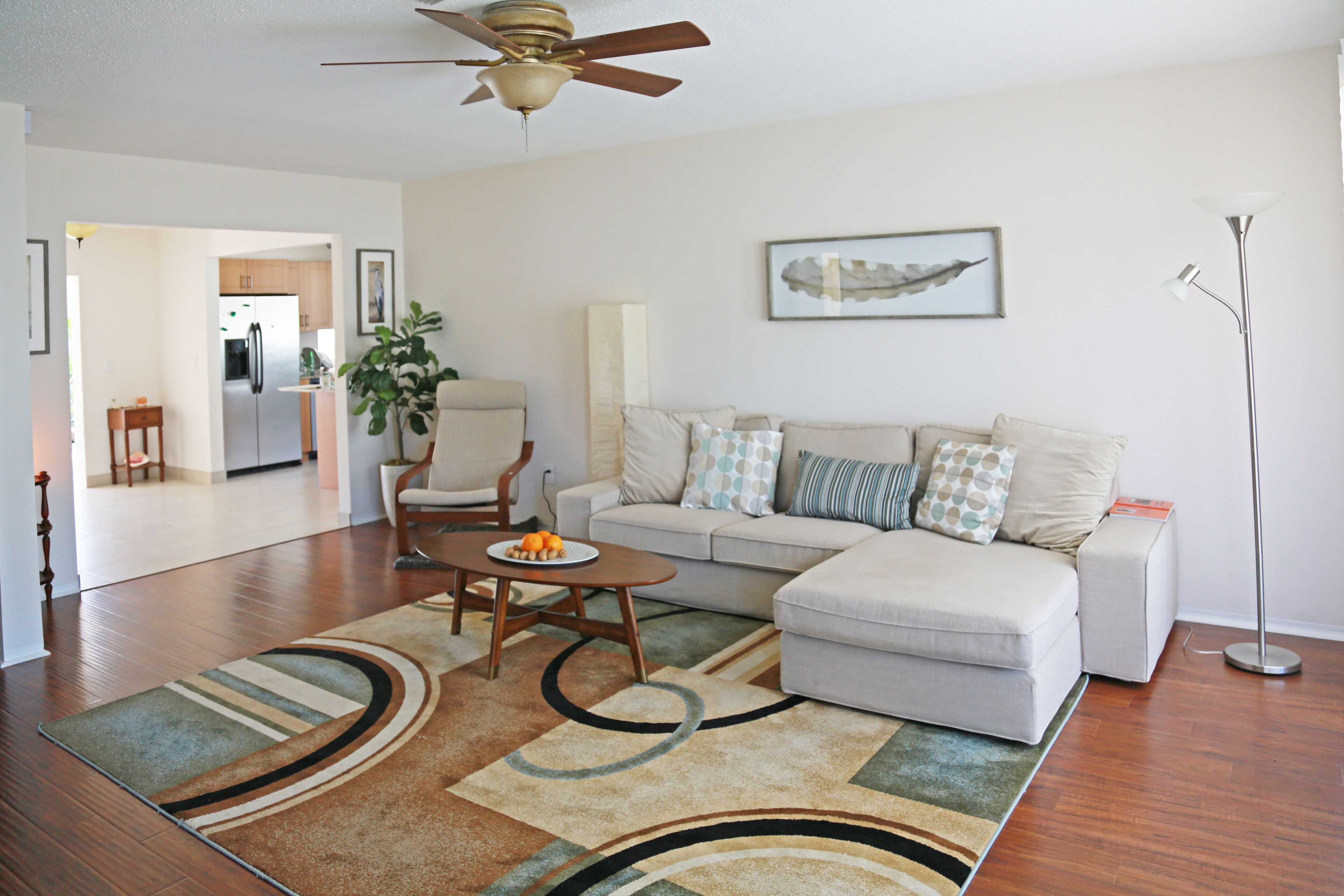 Cozy Tropical 3 Bedroom House Near The Beach