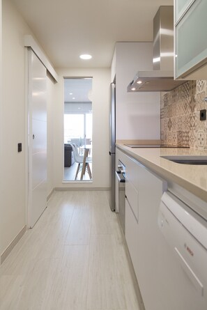 Fridge, microwave, oven, dishwasher