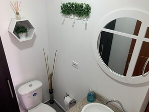 Premium Apartment | Bathroom - Guatape Lake view (Guatapé)