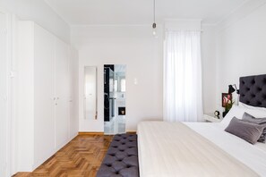 1 bedroom, iron/ironing board, free WiFi, bed sheets - Classy Luminous 1BD Apartment in Kolonaki (Athens)
