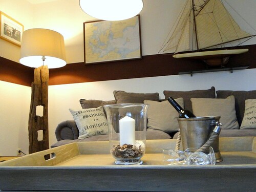 Designer Ferienwohnung "Kirsebek 2" bietet auch anspruchsvollen Genießern eine geeignete Urlaubsunterkunft mit tollem gepflegtem Garten