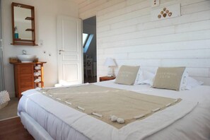 5 Schlafzimmer, Bügeleisen/Bügelbrett, WLAN, Bettwäsche
