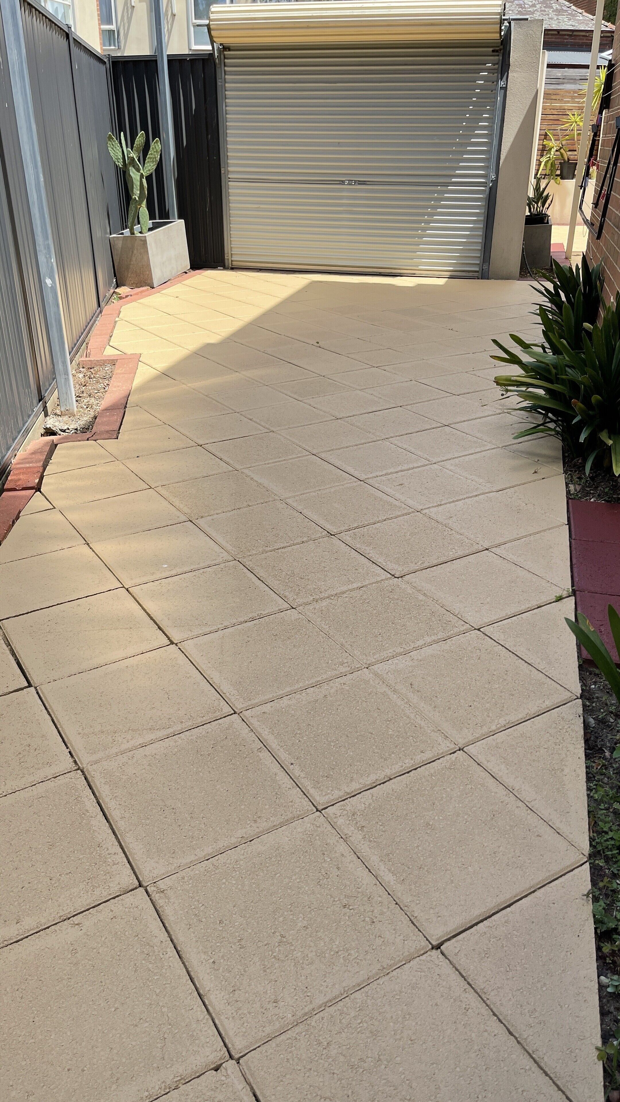 3BR Holiday Home Near CBD- Walk to Flemington Racecourse & Melbourne Showgrounds — image 7