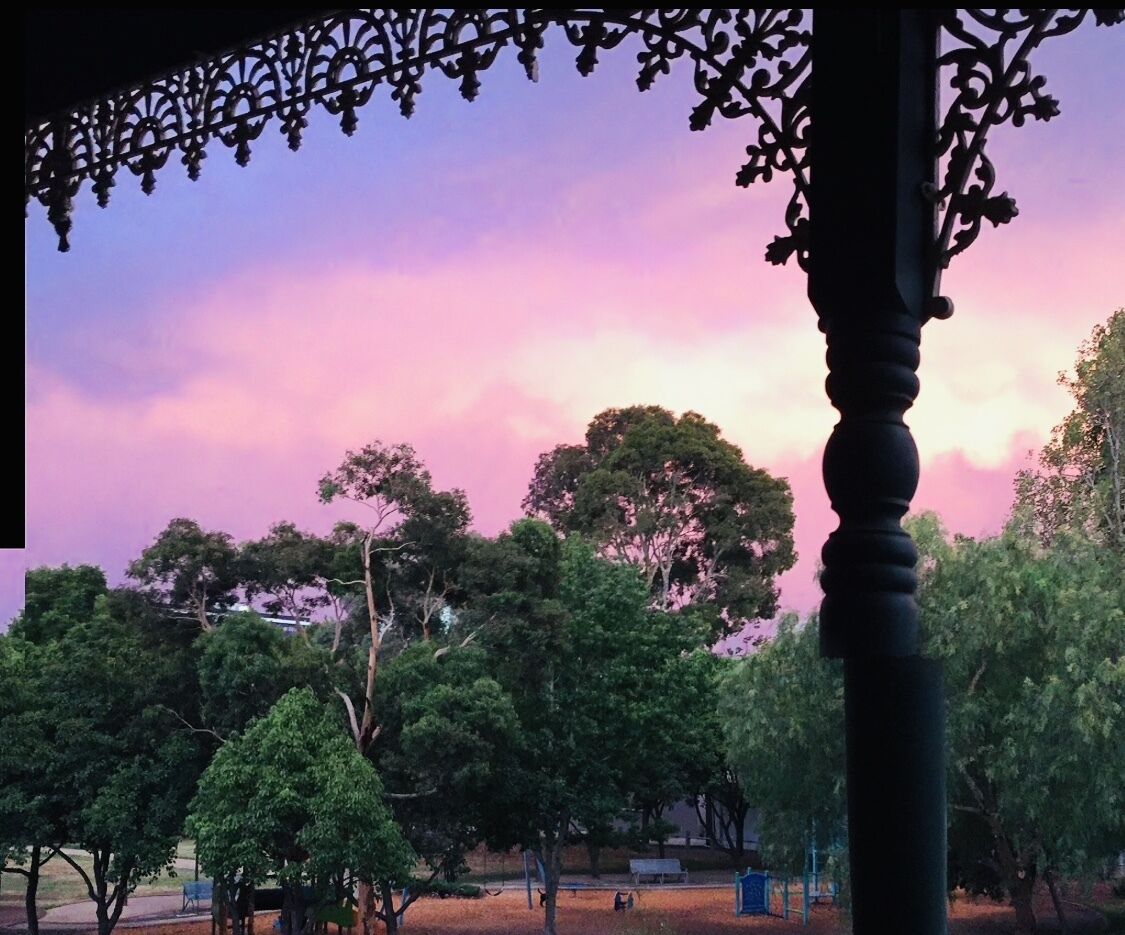 3BR Holiday Home Near CBD- Walk to Flemington Racecourse & Melbourne Showgrounds — image 24