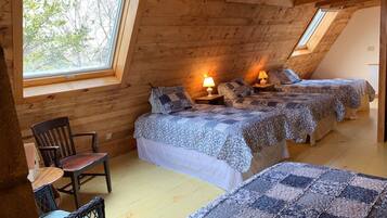 3 bedrooms, iron/ironing board, travel crib, free WiFi