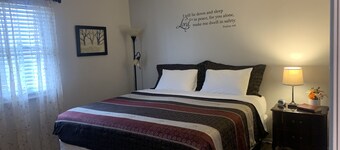 Ezekiel's Getaway Side 1 - near Ark Encounter with Game room