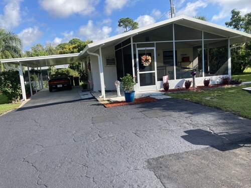 CHARLOTTE HARBOR BUNGALOW