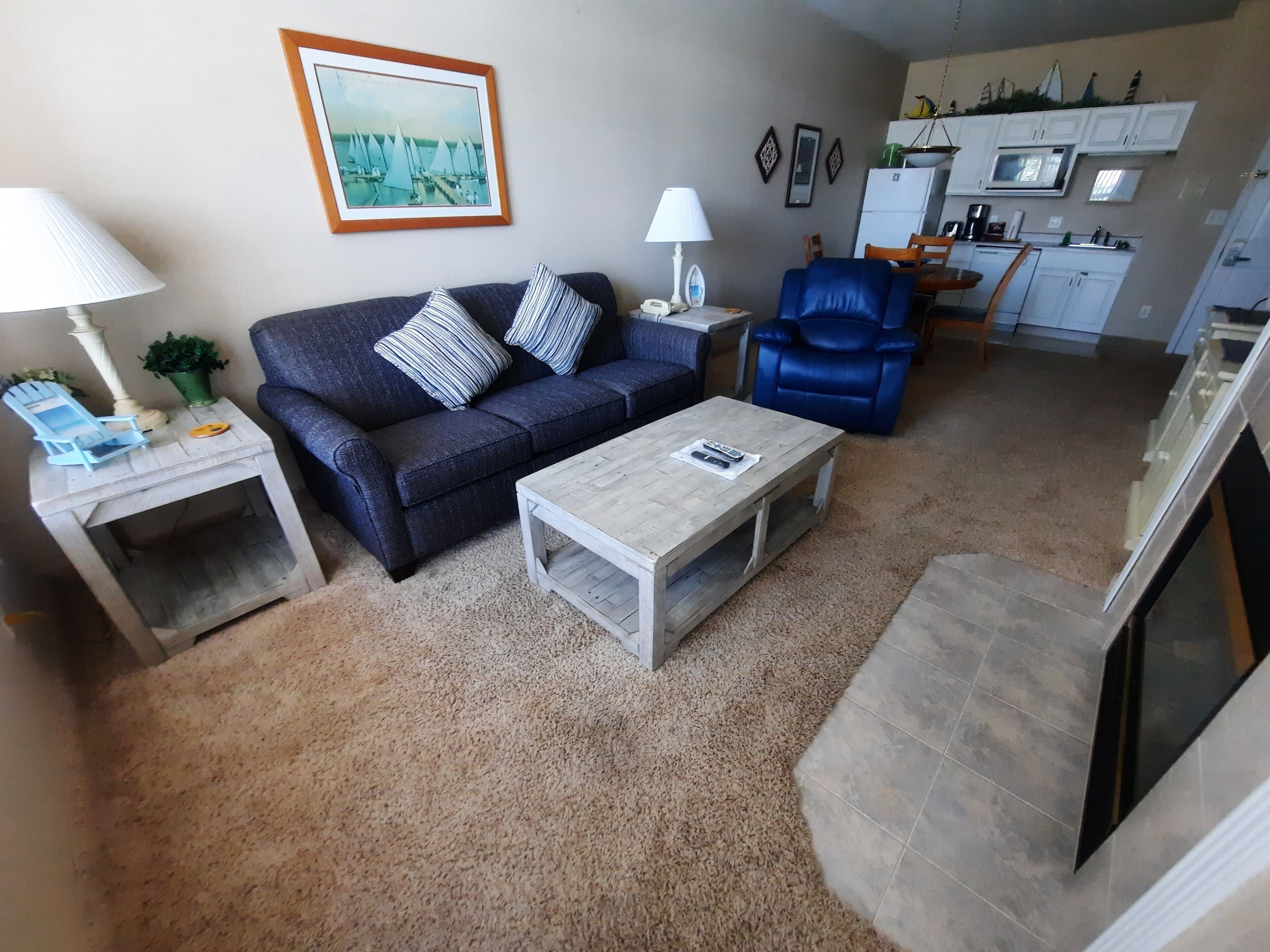 119 - Cozy One Bedroom Lake View