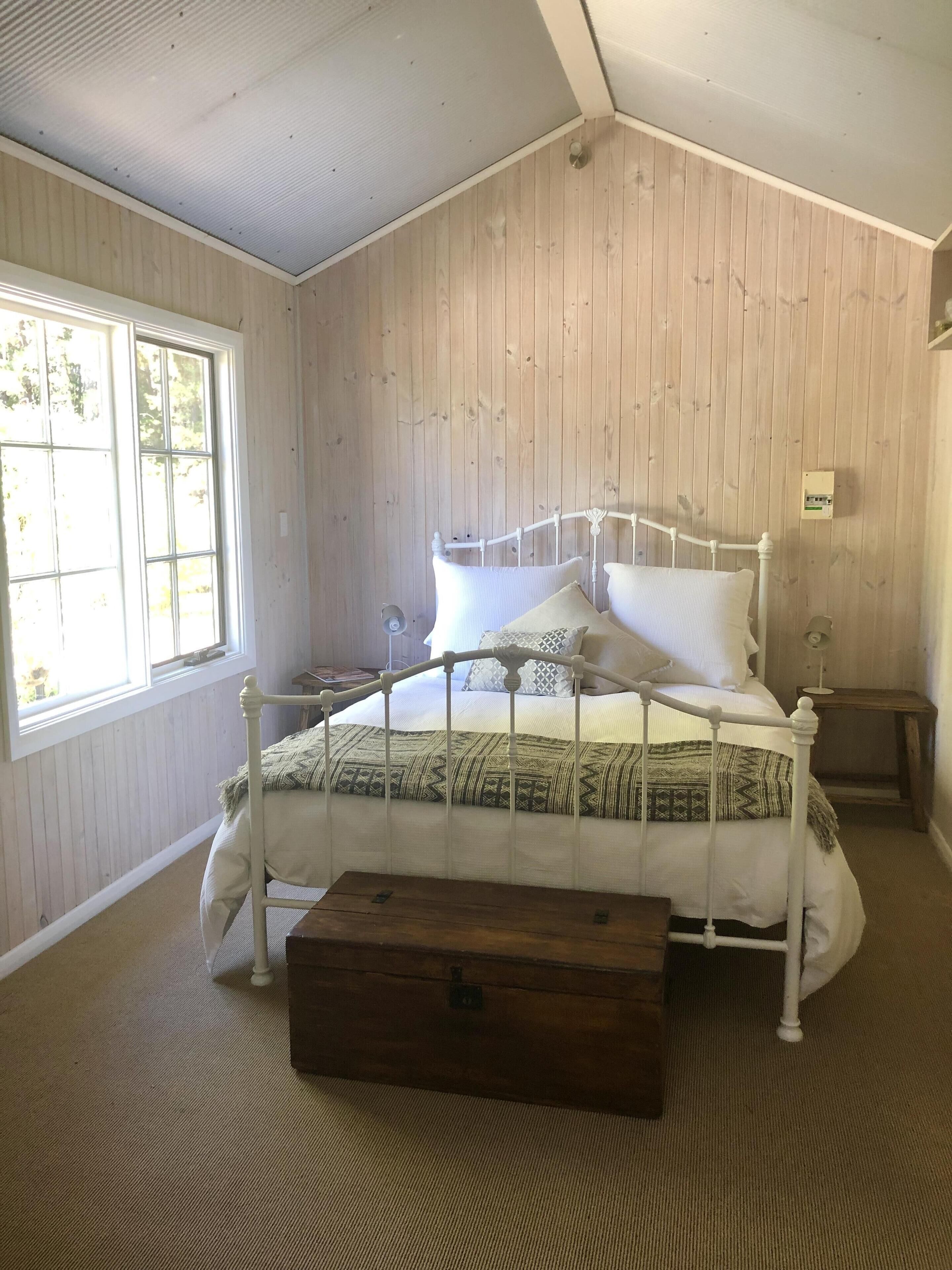 Winemaker's Hut - the idyllic weekend break away — image 6