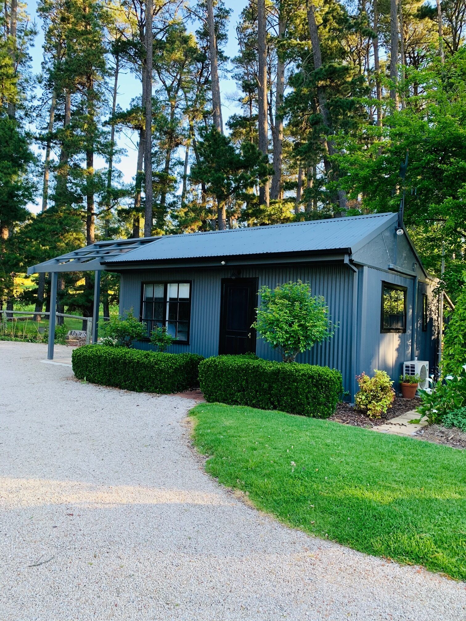 Winemaker's Hut - the idyllic weekend break away — image 15