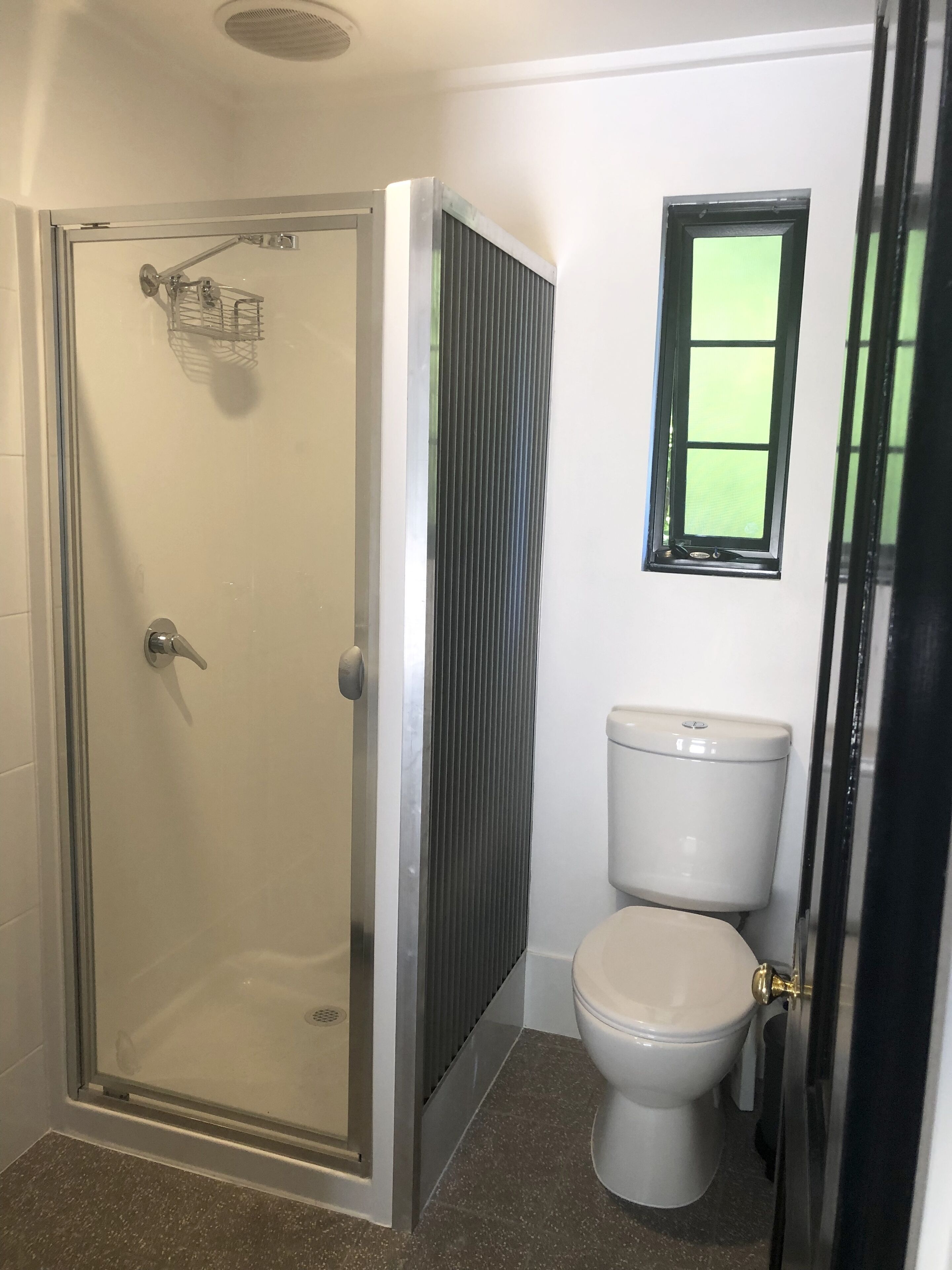 Winemaker's Hut - the idyllic weekend break away — image 9