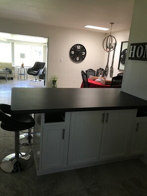 Interior - Apartment for rent on golf course will consider six months rental (Sun City)