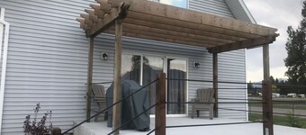 Newly Remodeled House Nestled between Glacier Park and Whitefish Mountain Resort