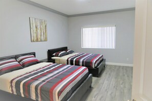 4 camere, ferro/asse da stiro, culla da viaggio, Wi-Fi gratuito