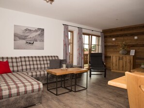 Fernseher, Tischtennisplatte