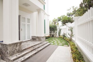 ลานระเบียง/นอกชาน