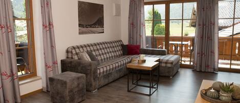 Télévision, table de tennis de table