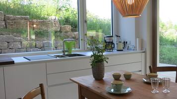 Kühlschrank, Ofen, Herdplatte, Geschirrspüler