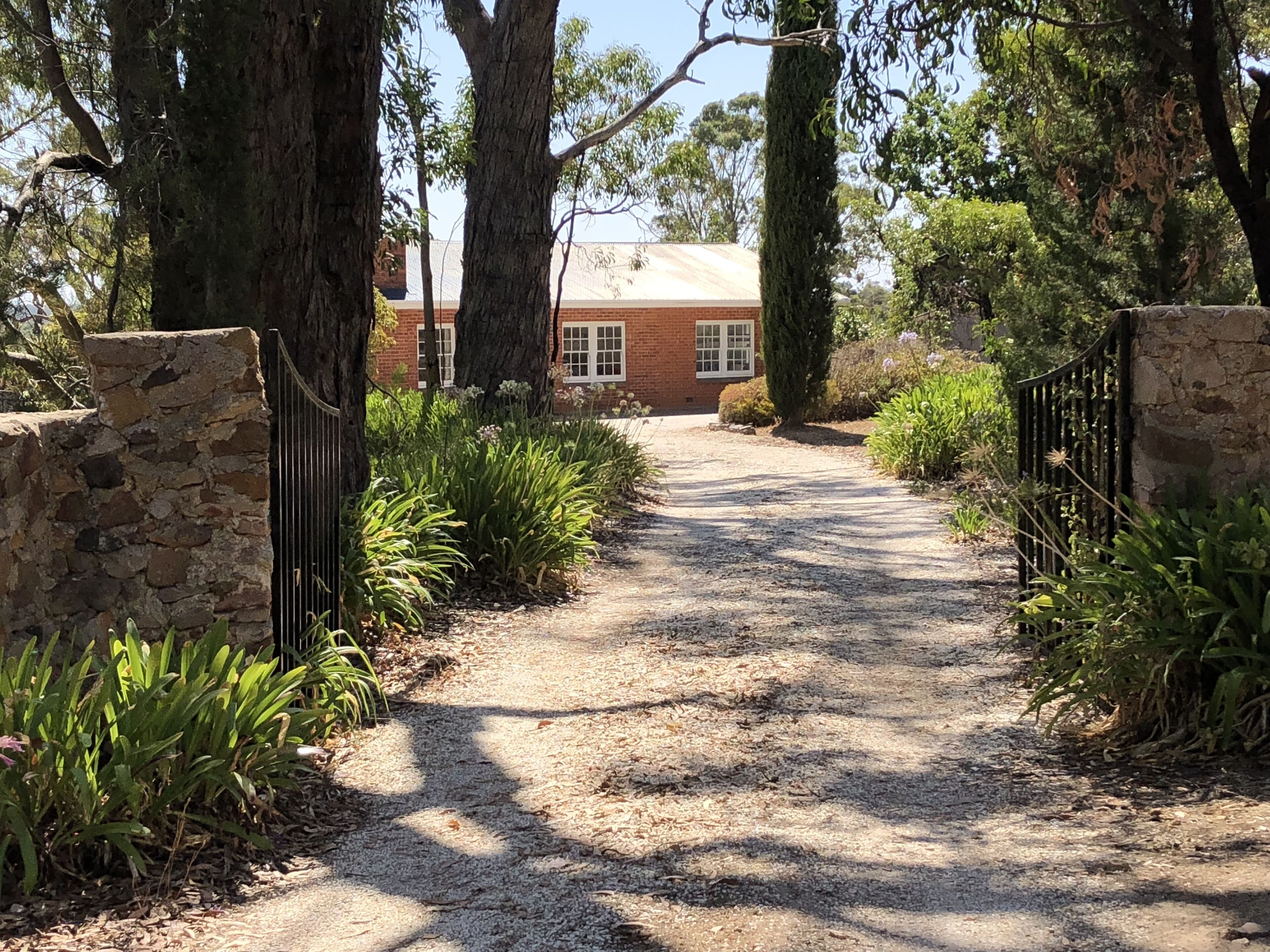 Hillyfields Farmhouse - Adelaide Hills