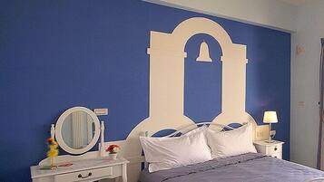 Desk, blackout curtains, free WiFi, bed sheets