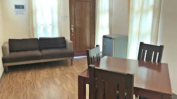 Family Suite | In-room dining