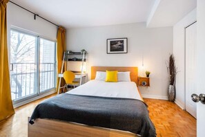 bedroom 3 with desk