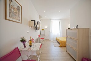 3 bedrooms, WiFi - Guesthouse Bulovic in the Split center (Split)