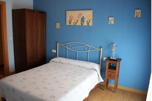 4 Schlafzimmer, Bügeleisen/Bügelbrett, WLAN, Bettwäsche
