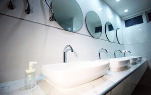 Shower, rainfall showerhead, towels