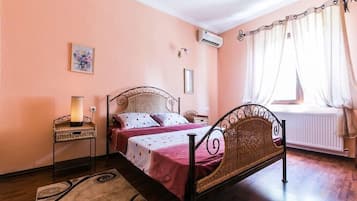 1 bedroom, soundproofing, iron/ironing board