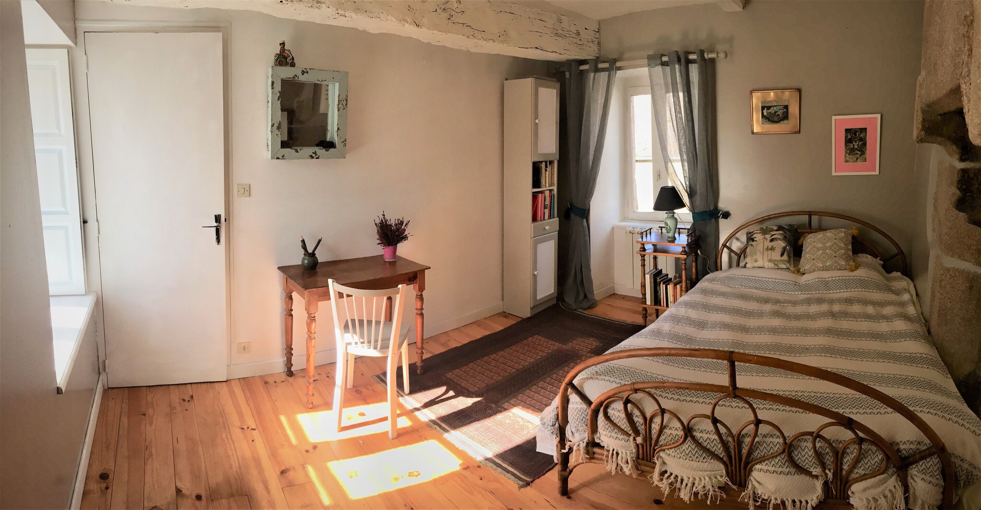 5 chambres, fer et planche à repasser, Wi-Fi, draps fournis