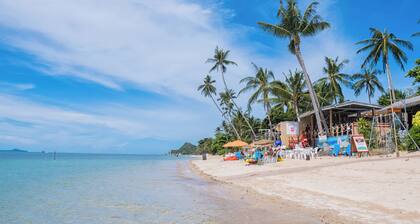 3Bed with a private pool at near beach