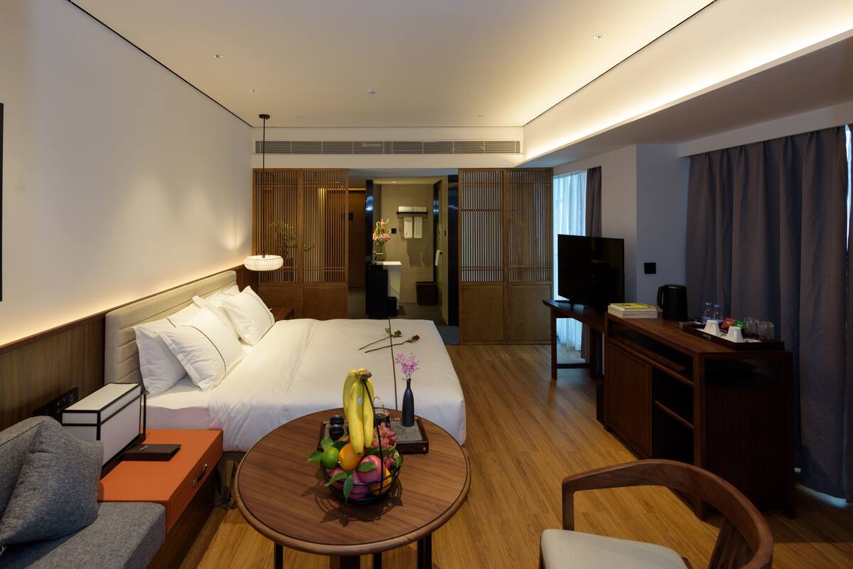 Desk, blackout curtains, iron/ironing board, free WiFi