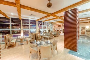 Café - Coral Sea Beach & Aqua Park (Ataqah)