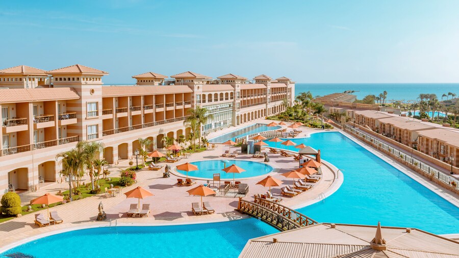 Coral Sea Beach & Aqua Park