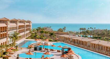 Coral Sea Beach & Aqua Park