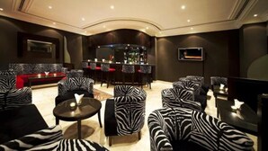 Coin salon dans le hall