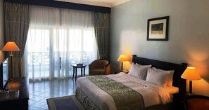 1 chambre, minibar, coffre-fort, bureau