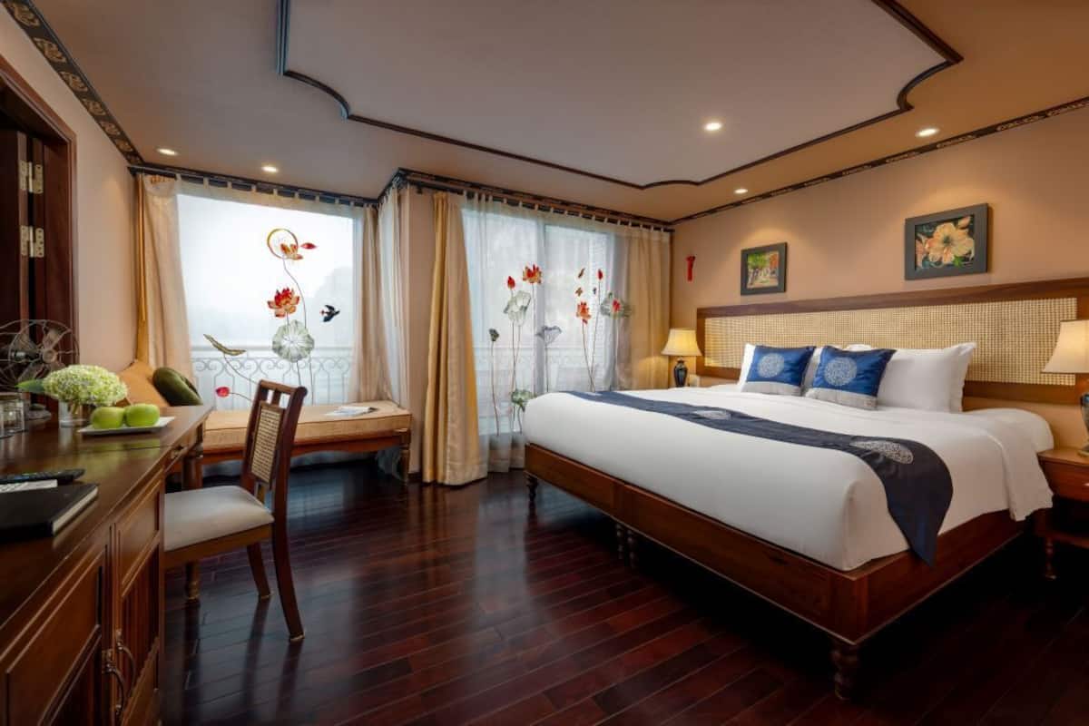 1 bedroom, minibar, desk, laptop workspace