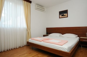 Studio, 1 Katil Ratu (Queen), Non Smoking | Peti besi dalam bilik, kalis bunyi, Wi-fi percuma, cadar katil 