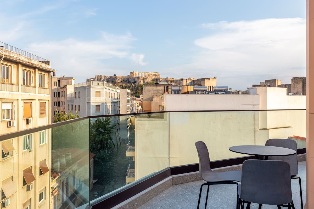 Epic 2 Bedroom Suite with Balcony with Acropolis View